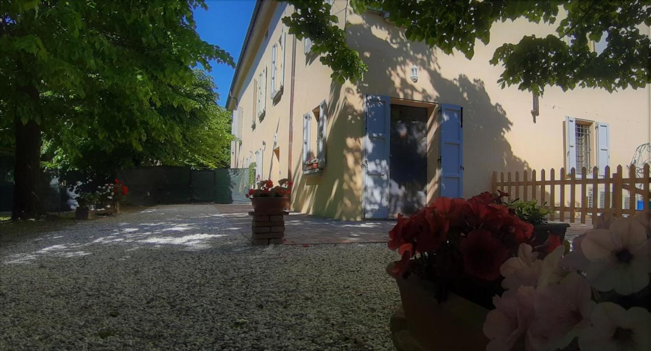 Bed and Breakfast La Torre Di Longara Calderara di Reno Exterior foto