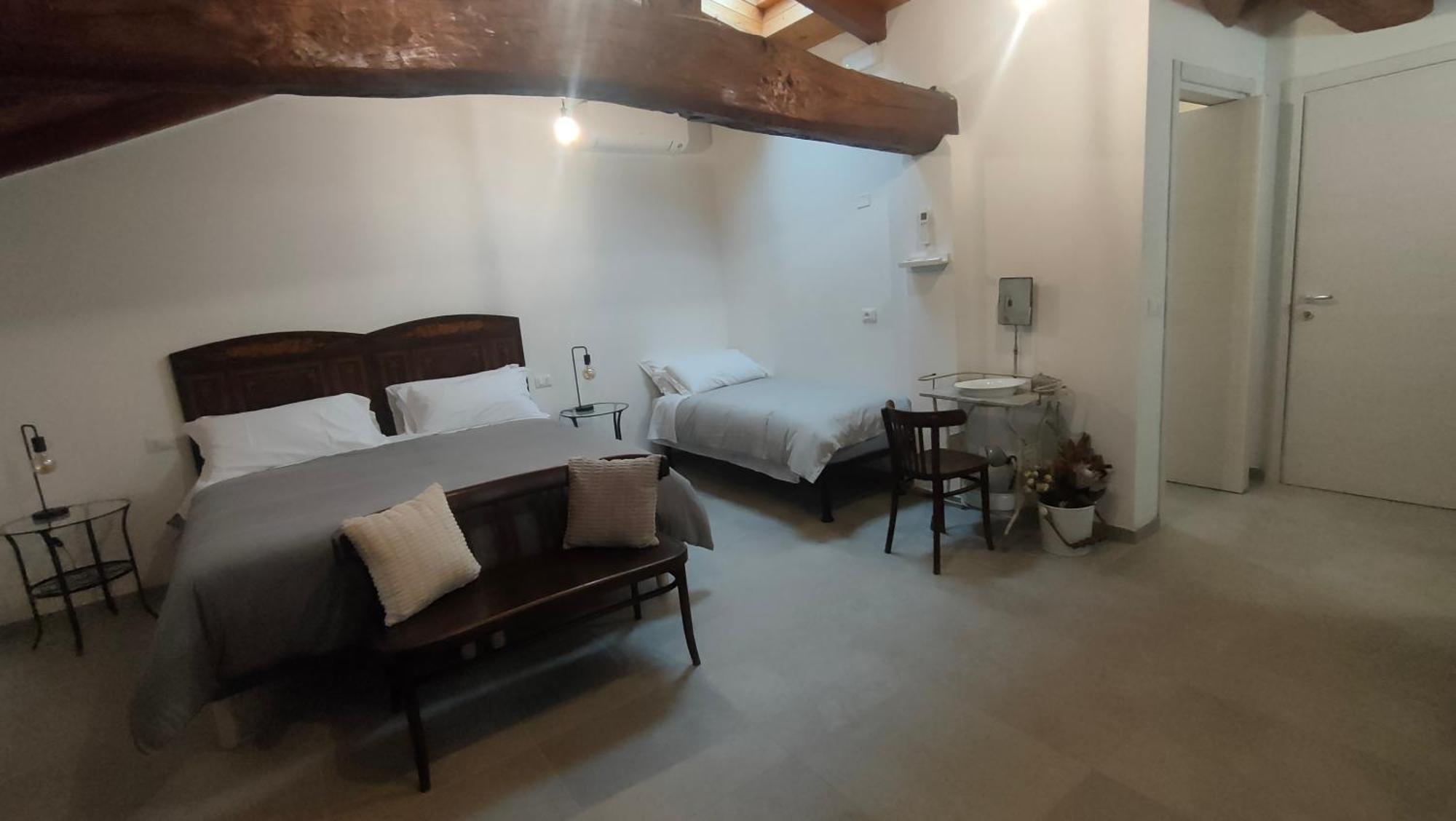 Bed and Breakfast La Torre Di Longara Calderara di Reno Exterior foto